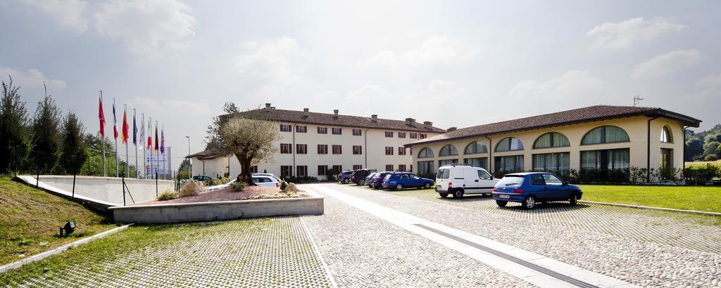 Hotel Cascina Canova Uggiate Eksteriør bilde