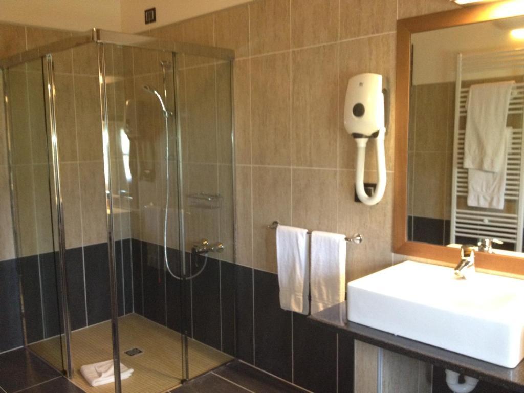 Hotel Cascina Canova Uggiate Rom bilde