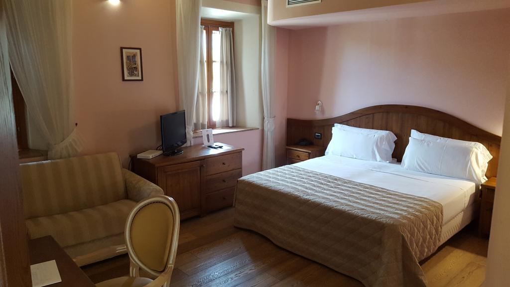 Hotel Cascina Canova Uggiate Eksteriør bilde