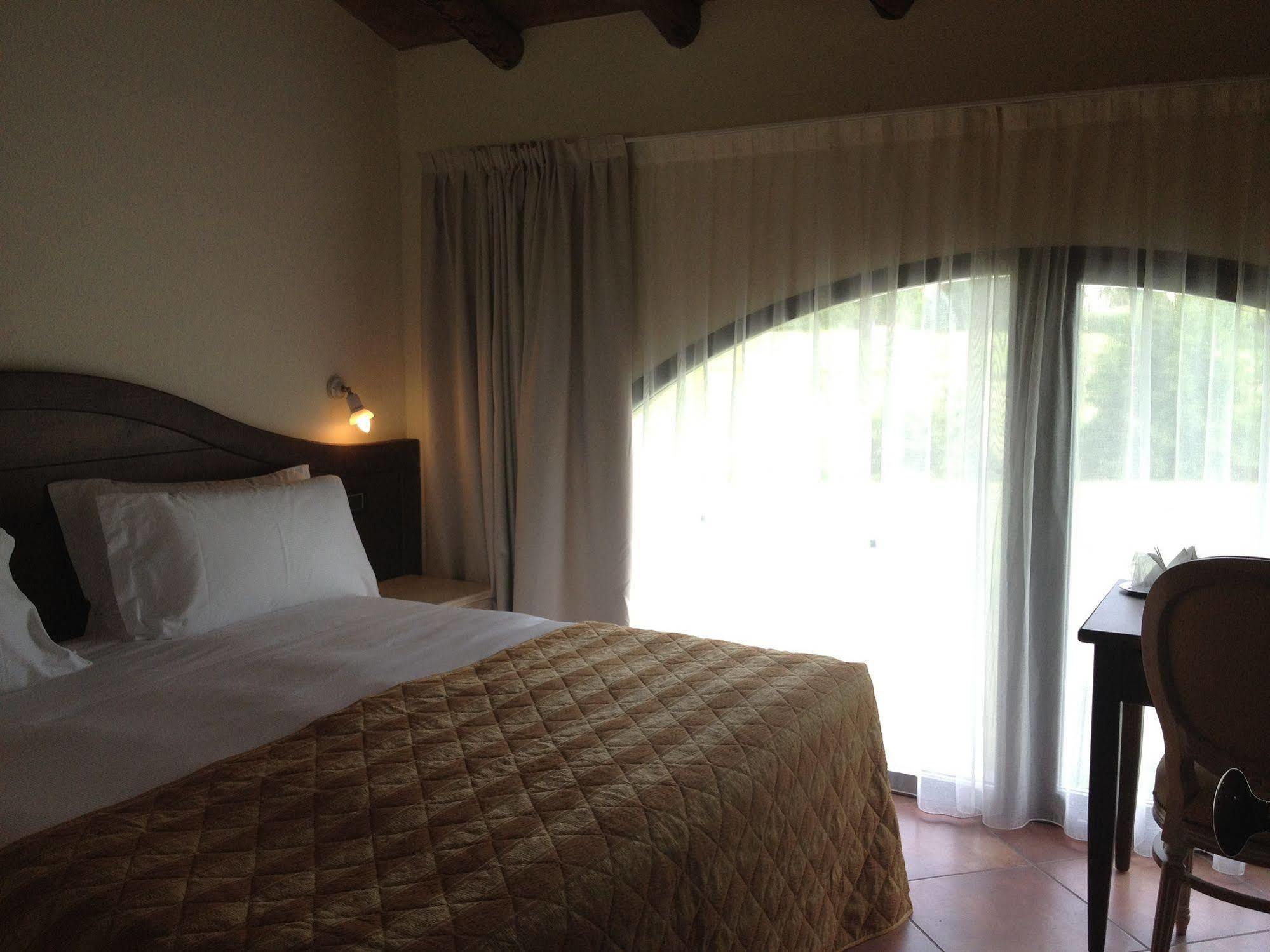 Hotel Cascina Canova Uggiate Eksteriør bilde