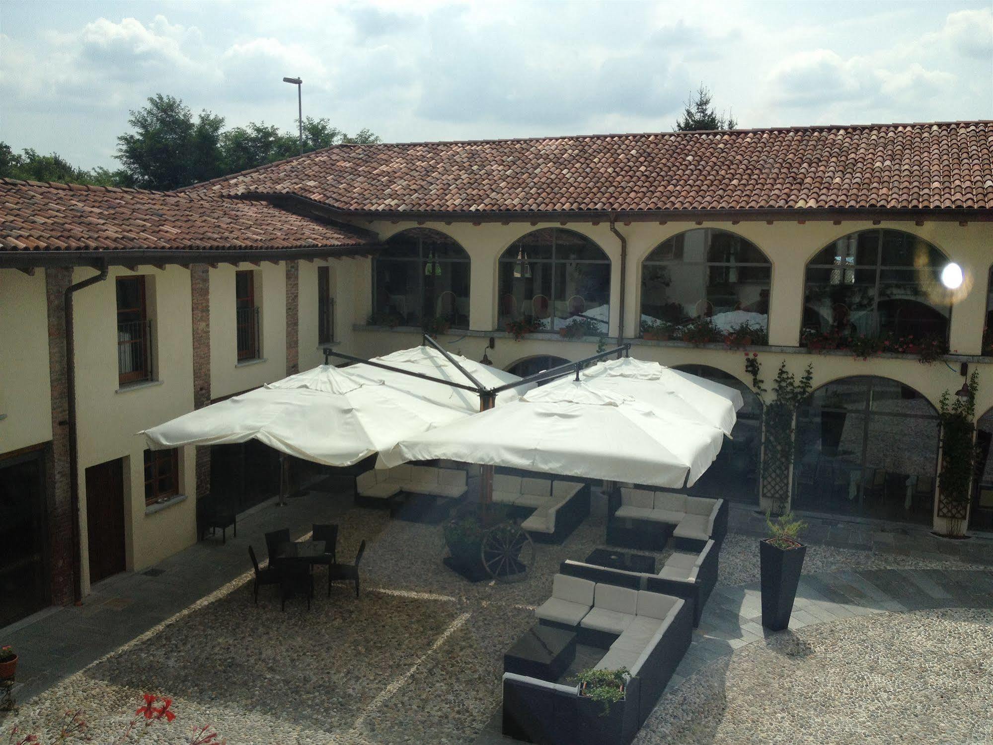 Hotel Cascina Canova Uggiate Eksteriør bilde