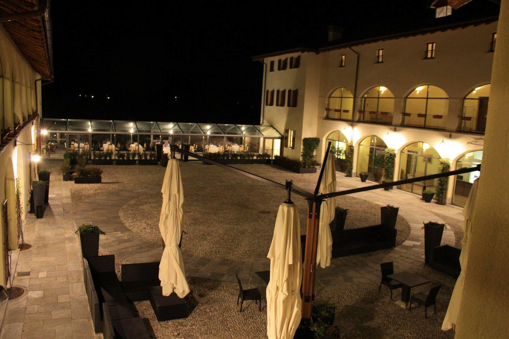 Hotel Cascina Canova Uggiate Eksteriør bilde